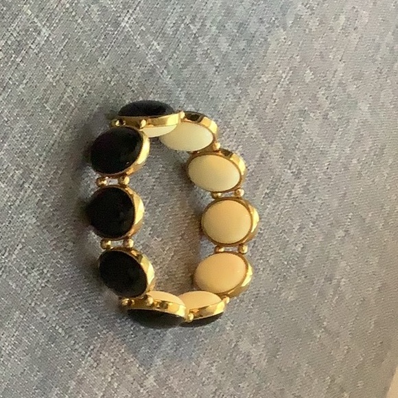 Reversible rare Joan Rivers bracelet. Stretches. See all pictures. Black ivory